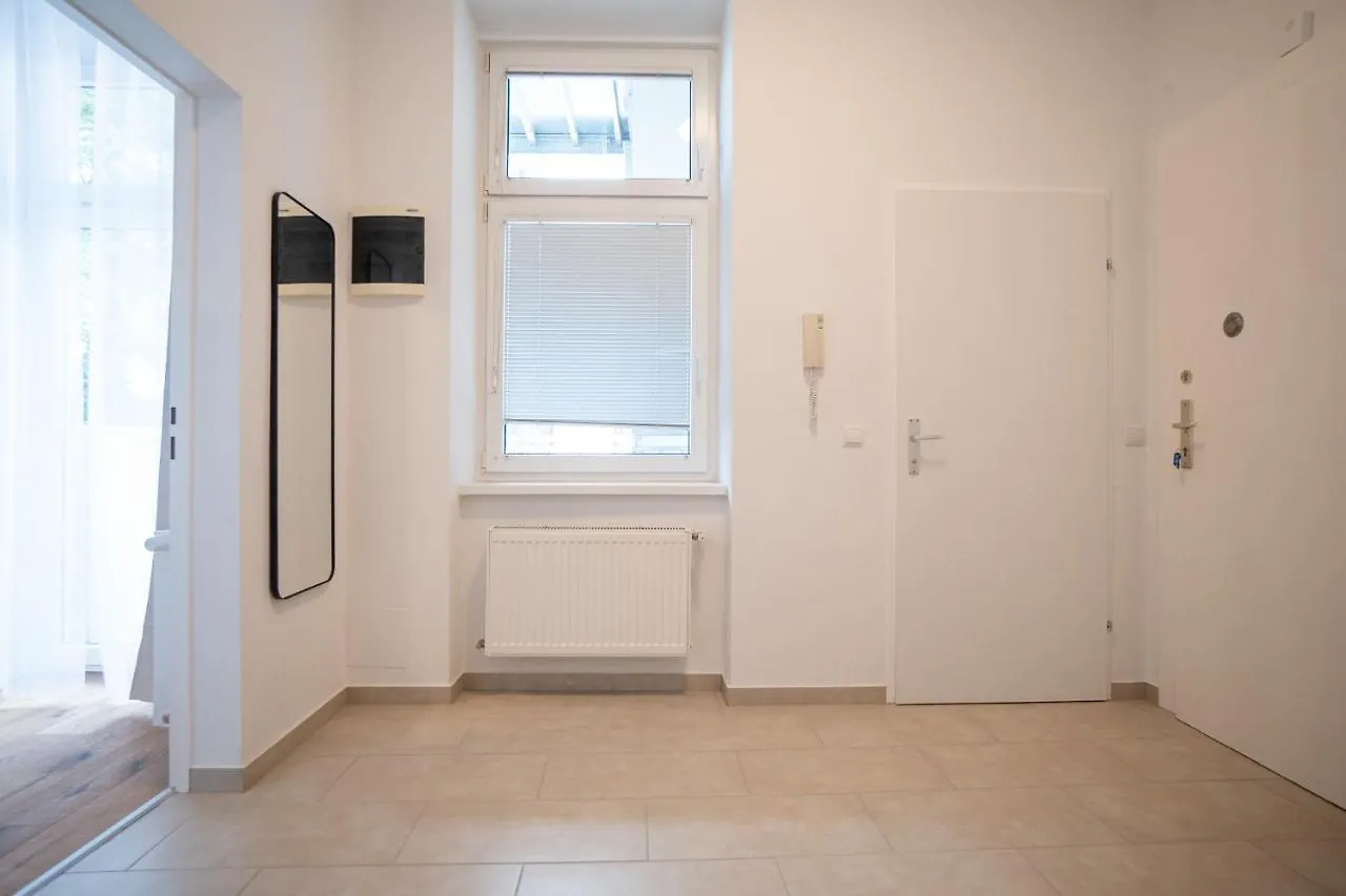 Central Brand-New Apartment With A Patio Vienna