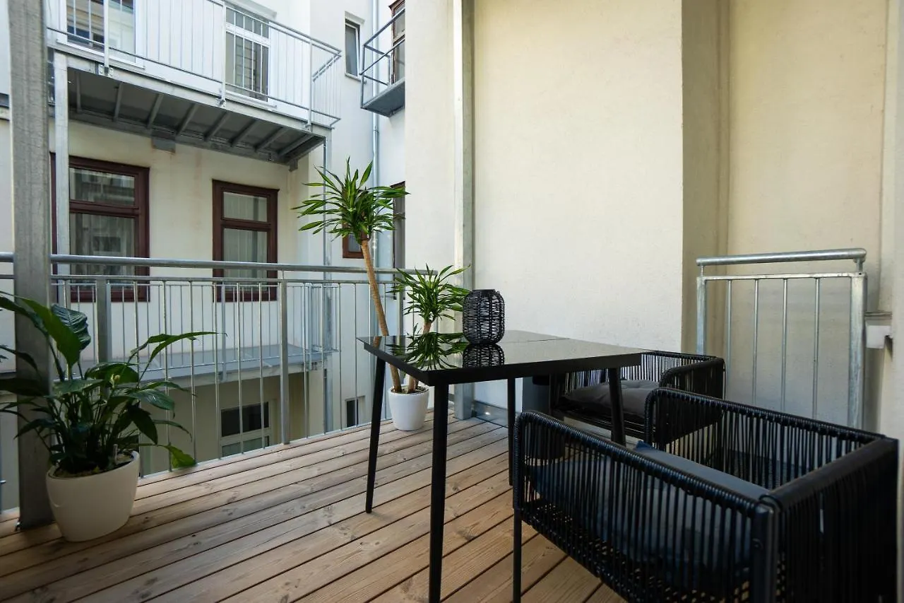 Central Brand-New Apartment With A Patio Vienna