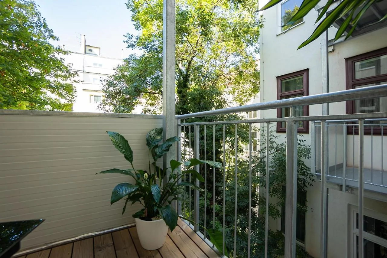 Central Brand-New Apartment With A Patio Vienna 0*,  Austria